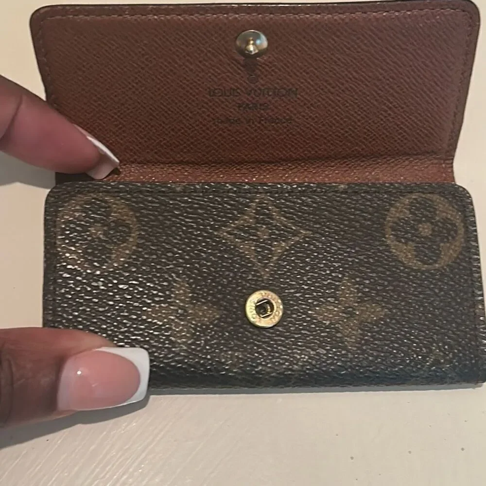 Louis Vuitton Monogram Key Holder Case Brown Coated LV Logo Print 4 Key Luxury